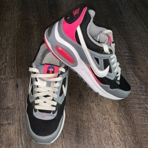 Nike Air Max Western Athletics Skyline